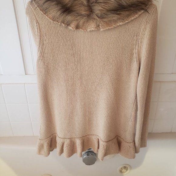 Chico's Sweater with Removable Faux Fur Collar Size 0 - Picture 3 of 9